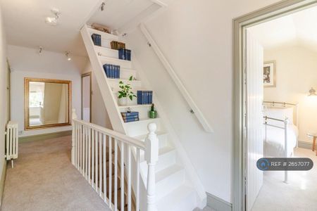 3 bedroom detached house to rent - Photo 5