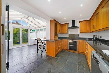 Raymead Avenue, Thornton Heath, CR7 - Photo 3