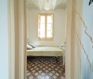 Carrer de Santa Anna, Barcelona, Catalonia 08002 - Photo 4