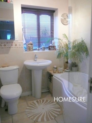 Turnstone Drive, Halewood, Liverpool, Merseyside, L26 7WR - Photo 2