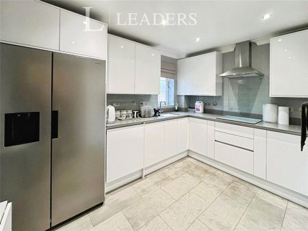 2 bedroom flat to rent - Photo 3