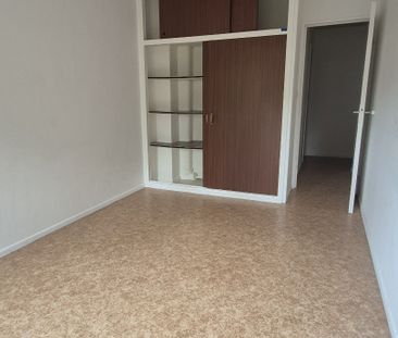 Location Appartement 2 pièces 55m² MAUBEUGE 59600 - Photo 6