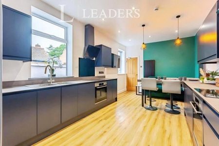 1 bedroom semi-detached house to rent - Photo 5