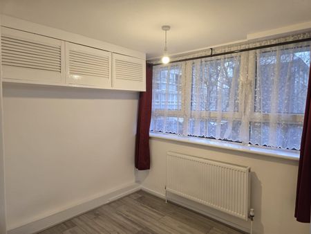 3 Bed Terraced House, Cridland St, E15 - Photo 3