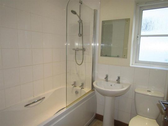 2 bedroom semi-detached house to rent - Photo 1