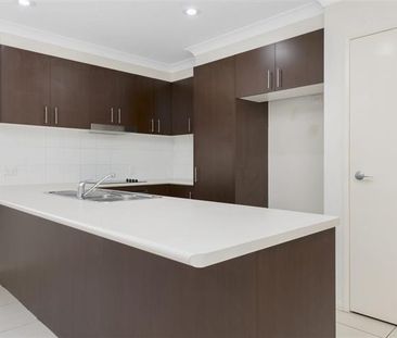 STUNNING MODERN HOME WITH 4 BEDROOMS - Photo 5