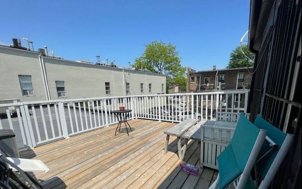 For Lease - 1074 Bloor Street, Toronto, Ontario - Photo 1