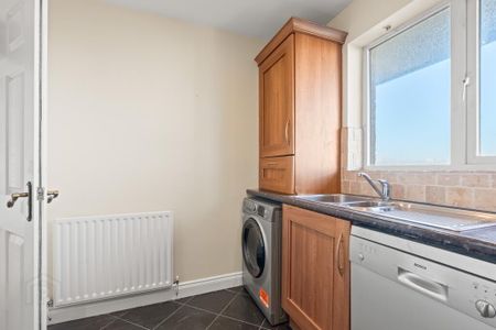 Balmoral Square, Balmoral Square, Bangor, BT19 7XL - Photo 2