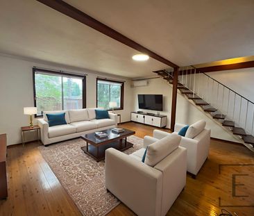 Spacious Townhouse with Garage & Private Backyard – Prime Bankstown... - Photo 6