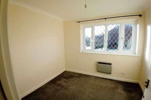 Sixpenny Handley, SP5 - Photo 1