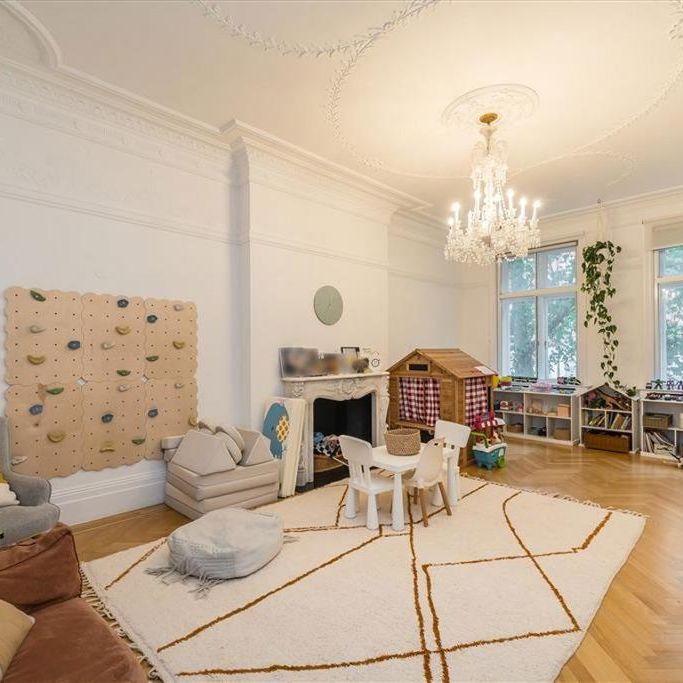 4 bedroom flat to rent - Photo 1