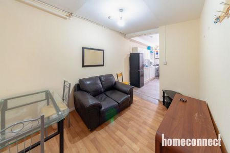 1 bedroom flat to rent - Photo 2