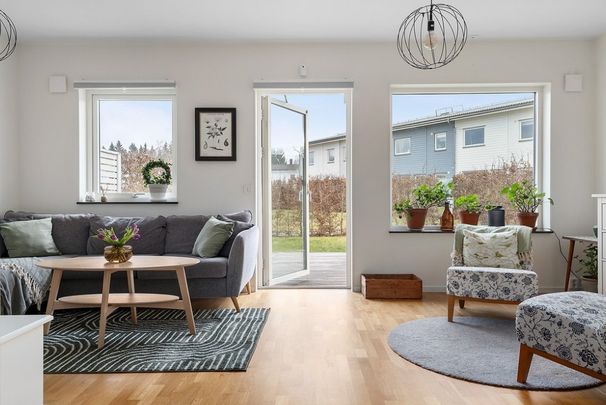 Ekesåsvägen, Växjö - Photo 1