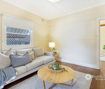 21 Warner Street, Warners Bay - Photo 2