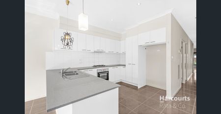 Spacious 4-Bedroom Home in South Morang - Photo 5