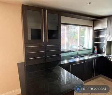 5 bedroom detached house to rent - Photo 6