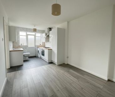 2 bedroom maisonette to rent - Photo 6