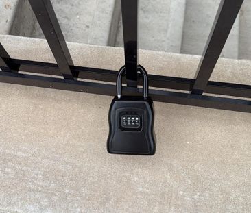 For Lease - 64 Bowbeer Road, Oakville, Ontario - Photo 5