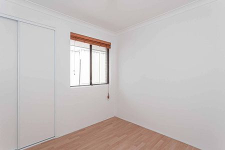 Comfortable Living in a Convenient, Lifestyle-Rich South Lake Location - Photo 2