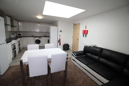 10 bedroom flat to rent - Photo 2