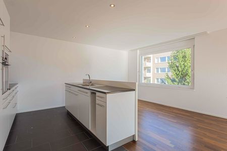 3.5 Zimmer, 90 m², 3. Stock - Foto 2