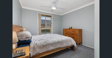 Quiet Villa Living! - Photo 4