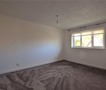 2 bedroom maisonette to rent - Photo 3