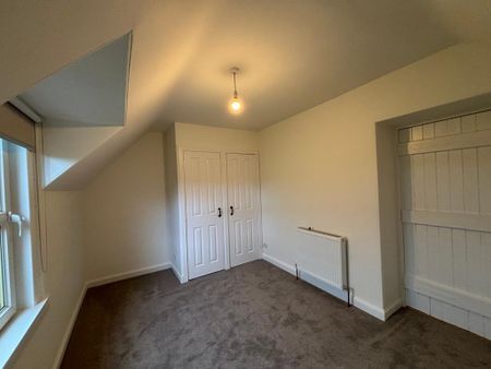 3 bedroom terraced house to rent - Photo 4