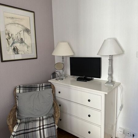 Furnished Studio #6 - Photo 3