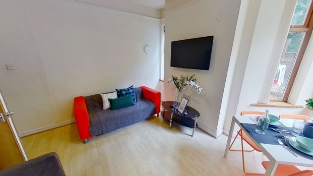 1 Church Grove, NG7 2FG, NOTTINGHAM - Photo 1