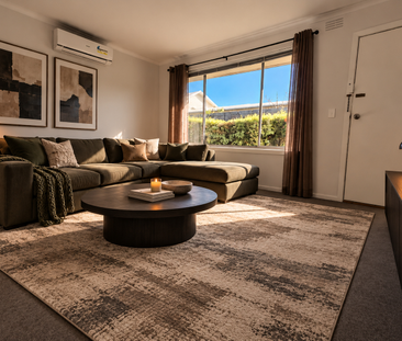 Low-Maintenance Living in the Heart of Mordialloc! - Photo 2