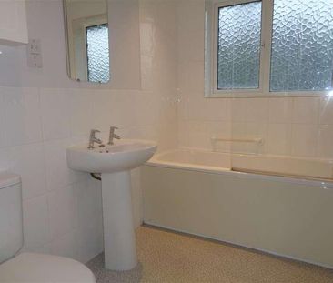 Lindfield Avenue, Seaford, BN25 - Photo 5