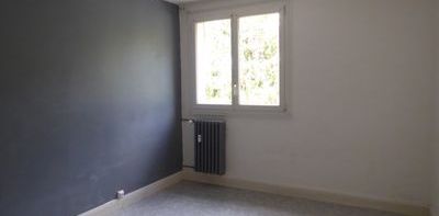À louer / Appartement F4 / BESANCON QUARTIER FONTAINE-ECU 69 rue de Fontaine Ecu - Photo 2