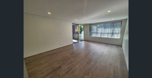 Modern As New Executive Apartment - Photo 1