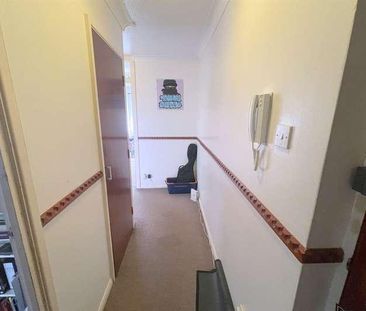 Lake Drive, Peacehaven, BN10 - Photo 3