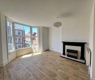 Victoria Road, Scarborough, YO11 - Photo 2