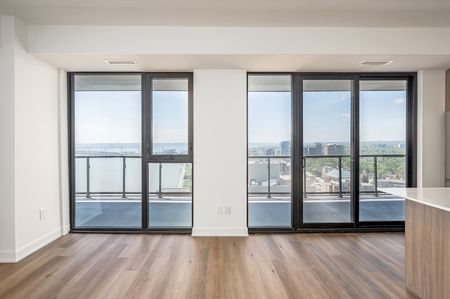 For Lease - 2075 Lakeshore Road Unit# 2108, Burlington, Ontario - Photo 4