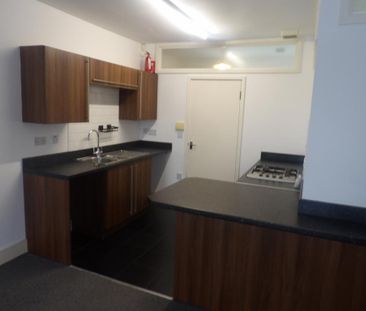 2 bedroom maisonette to rent - Photo 1