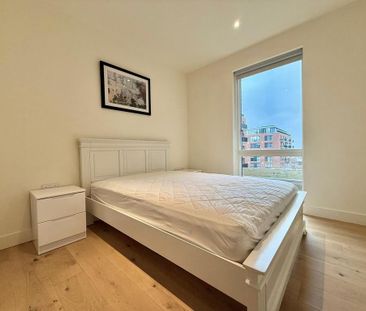 3 bedroom flat to rent - Photo 5