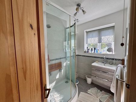 Tudor Close, Findon, BN14 - Photo 5