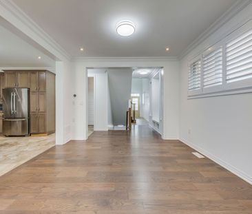 For Lease - 365 Dahlia Trail, Oakville, Ontario - Photo 3