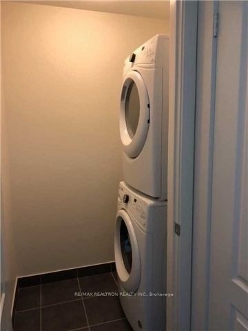 For Lease - 555 William Graham Drive Unit# 421, Aurora, Ontario - Photo 5