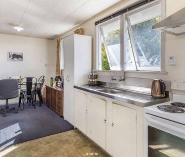 Charming 3BR Home in Turangi - Photo 3