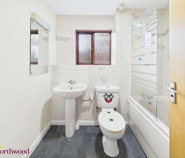 Broome Way, Banbury, OX16 - Photo 2
