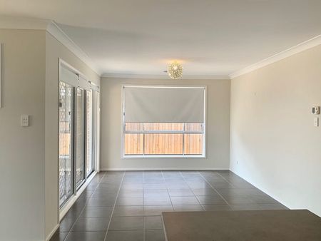 26 Wallis Avenue, Mittagong NSW 2575 - House For Rent | Domain - Photo 5