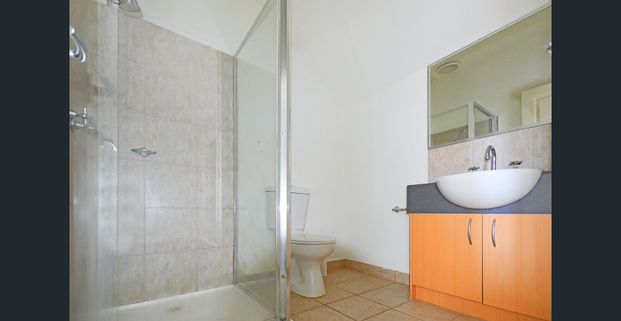 Light, bright and modern! - Photo 1