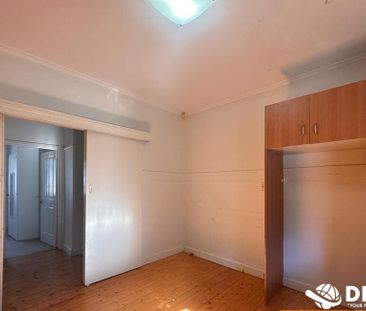 Ideal and Convenient Home in Sunshine - Photo 6