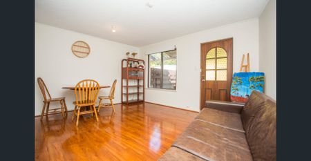 Perfectly Positioned Apartment - Photo 5