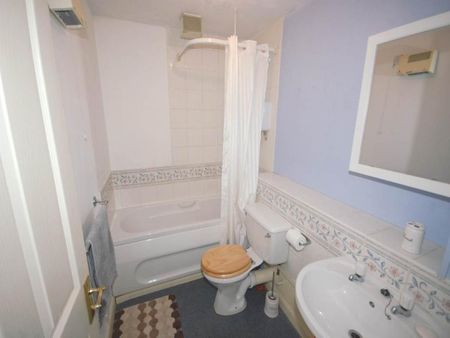 2 bedroom house share to rent - Photo 5
