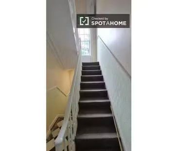 Bed for rent in a single room in Drumcondra, Dublin - Photo 5